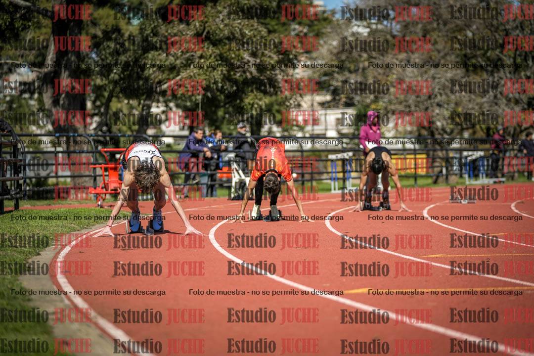 Fotos de los 200 m llanos de varones