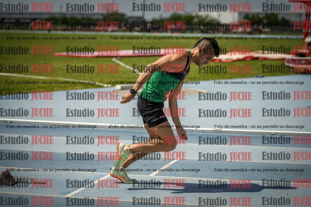 Fotos de los 400 m llanos de varones