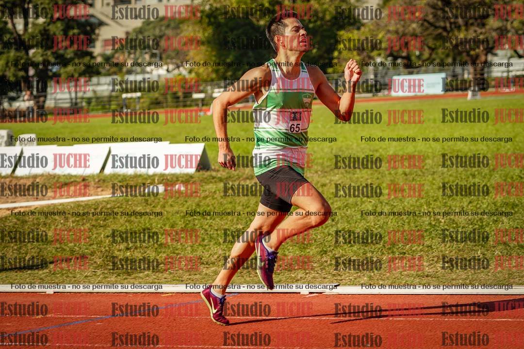 Fotos de los 800 m llanos de varones