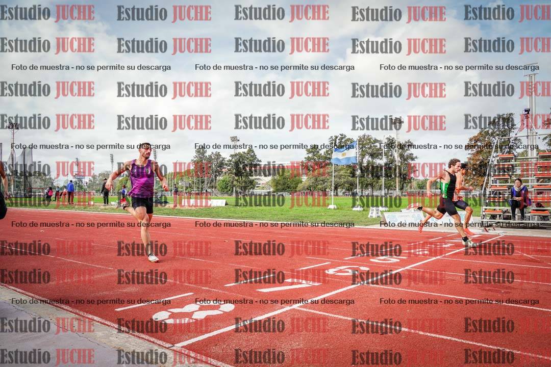 Fotos de los 400 m llanos de varones