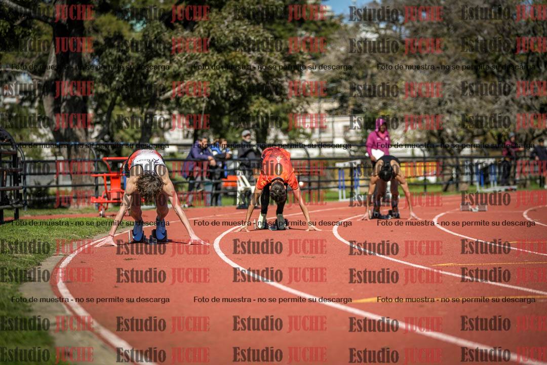 Fotos de los 200 m llanos de varones
