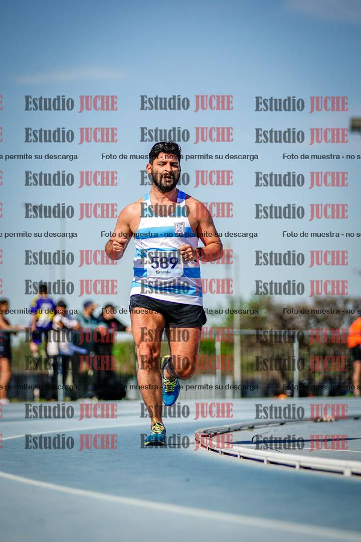 Fotos de los 3000 m llanos de varones