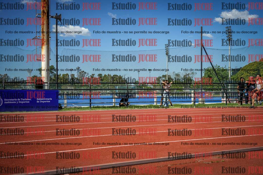 Fotos de los 200 m llanos de varones