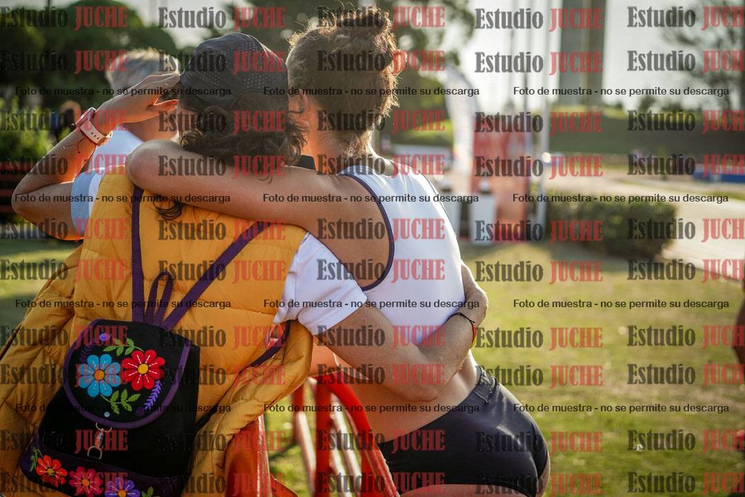 Fotos de algunos extras y podios del día 1