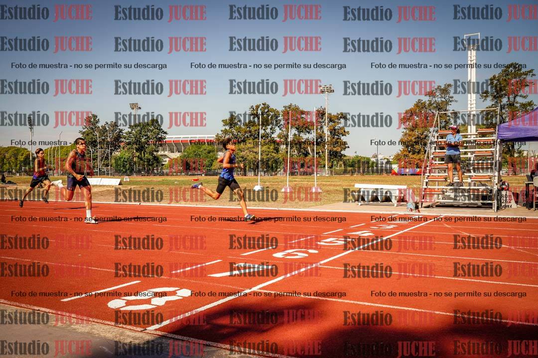 Fotos de los 400 m llanos de varones