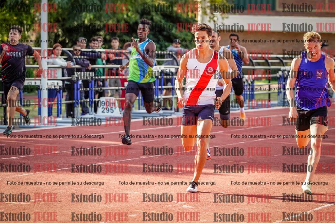 Fotos de los 400 m llanos de varones