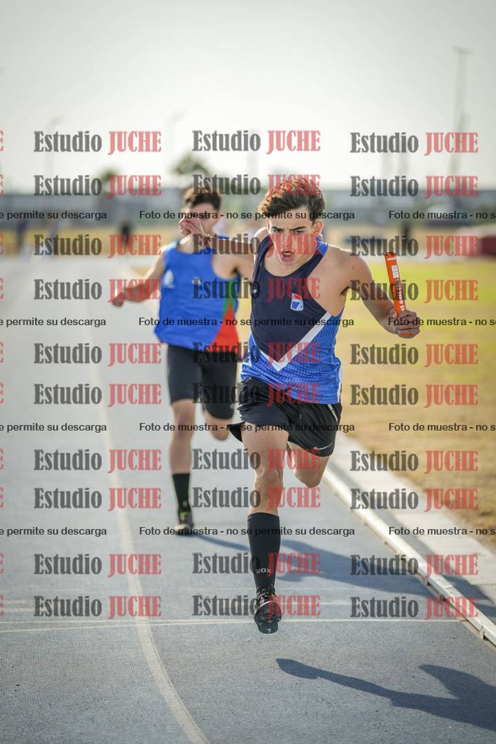 Fotos de las Postas 8x200 m mixta