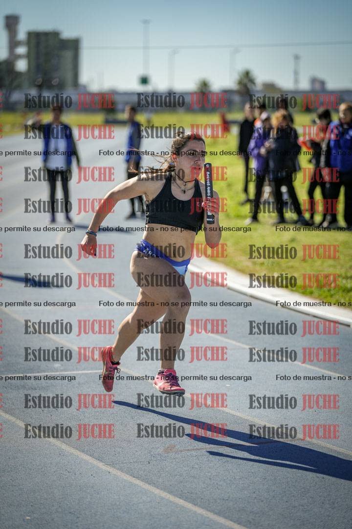 Fotos de las Postas 4x400 m de mujeres y varones