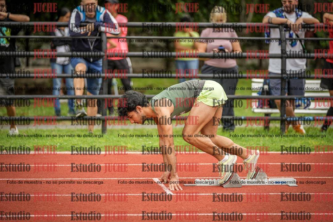 Fotos de los 400 m llanos de varones