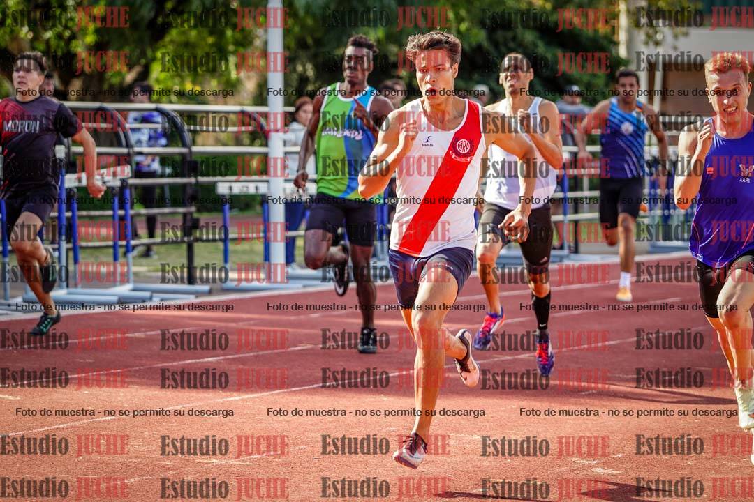 Fotos de los 400 m llanos de varones