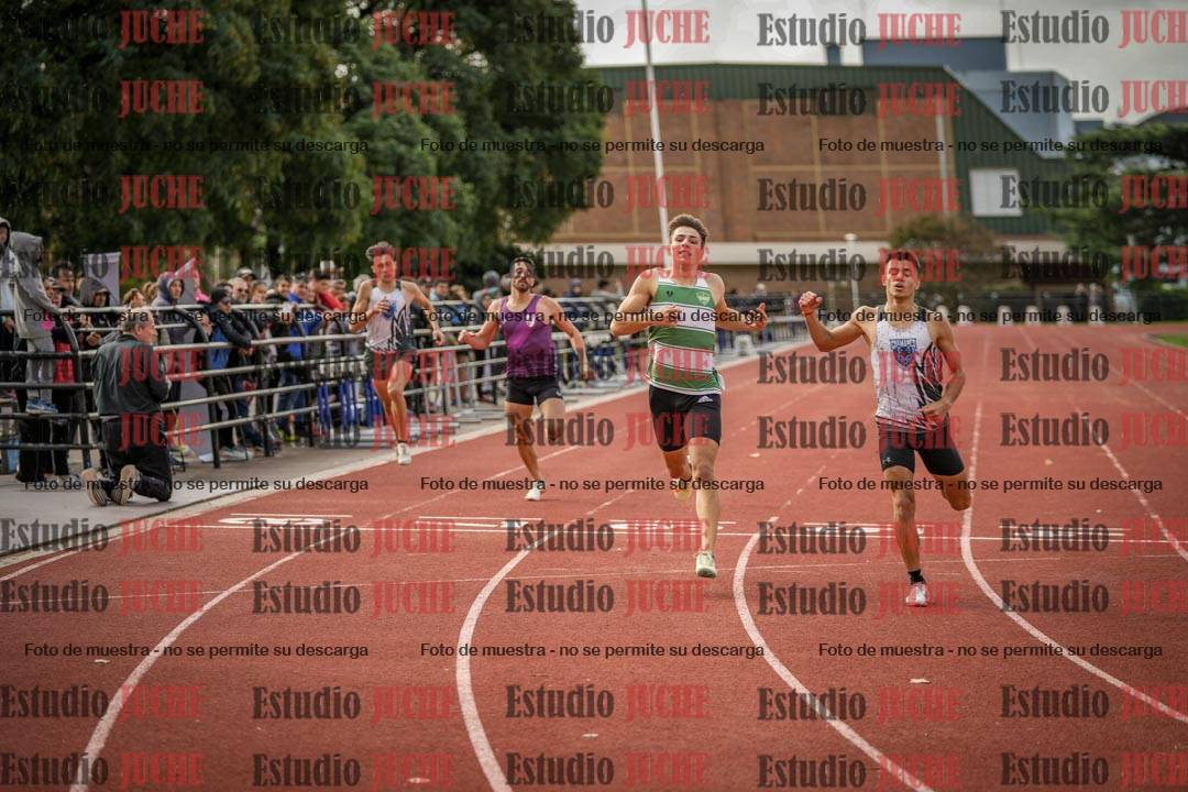 Fotos de los 400 m llanos de varones