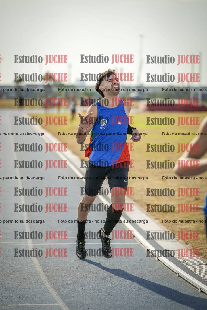 Fotos de las Postas 8x200 m mixta