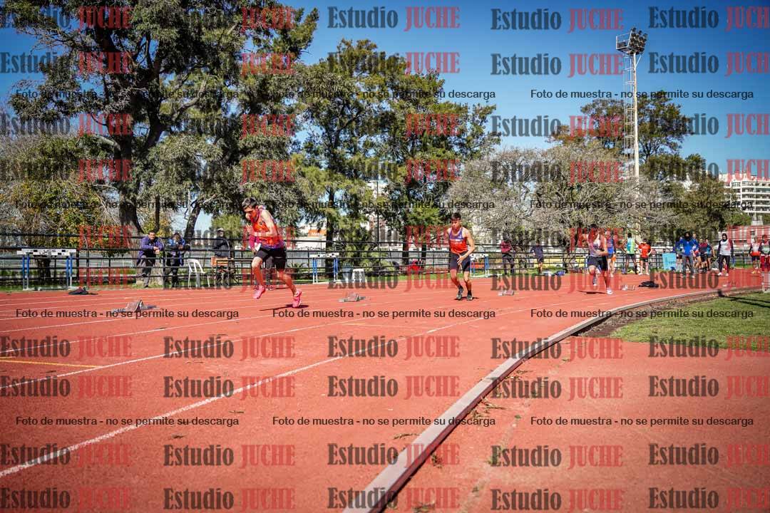 Fotos de los 200 m llanos de varones