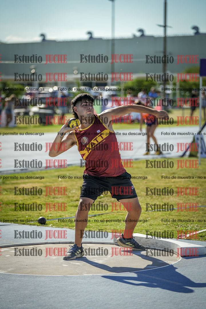 Fotos del lanzamiento de bala de varones