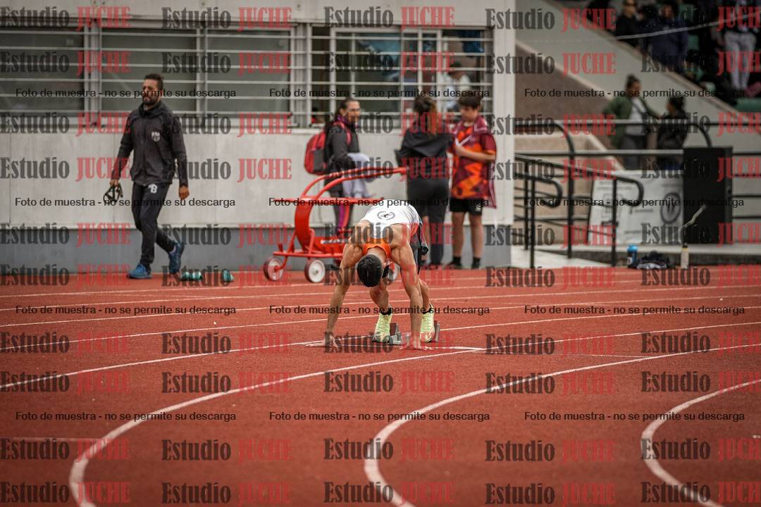 Fotos de los 400 m llanos de varones