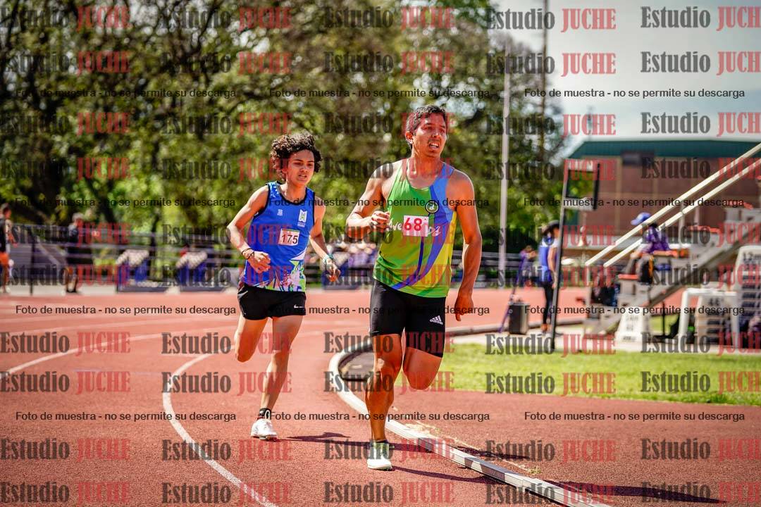 Fotos de los 800 m llanos de varones