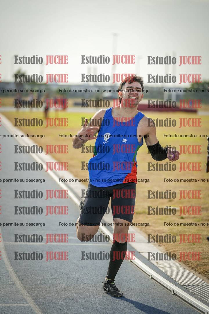 Fotos de las Postas 8x200 m mixta