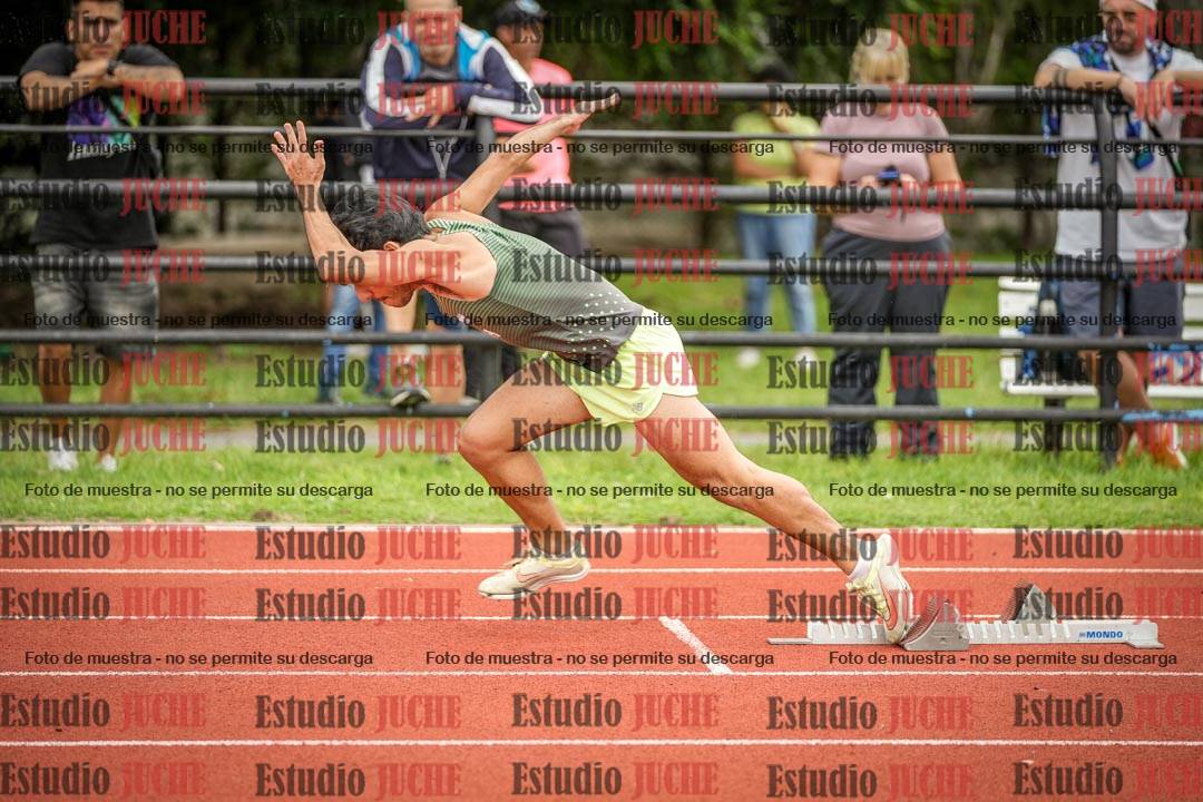 Fotos de los 400 m llanos de varones