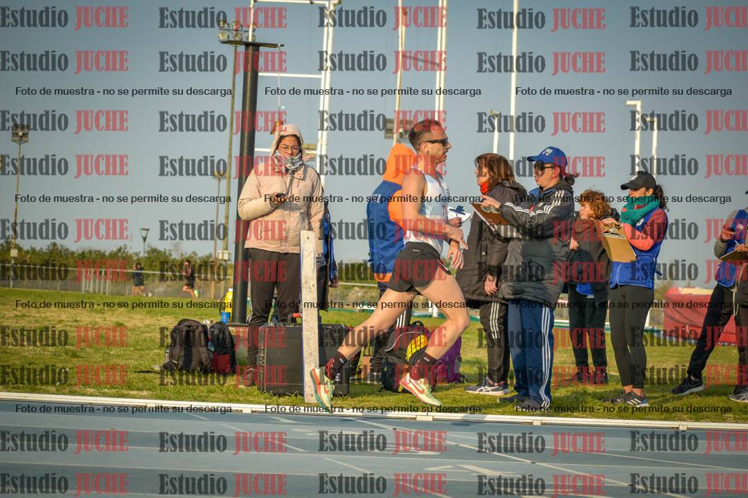 Fotos de los 3000 m llanos de varones