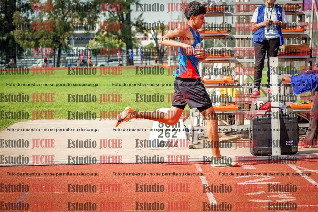 Fotos de los 800 m llanos de varones