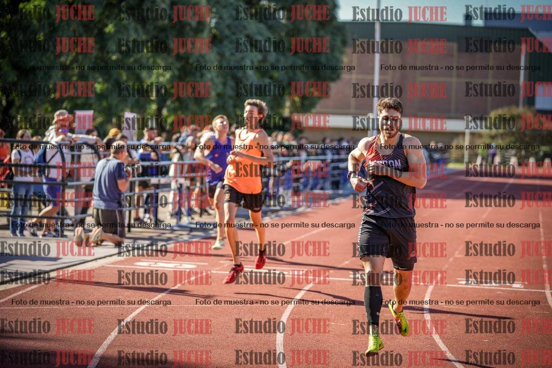 Fotos de los 400 m llanos de varones
