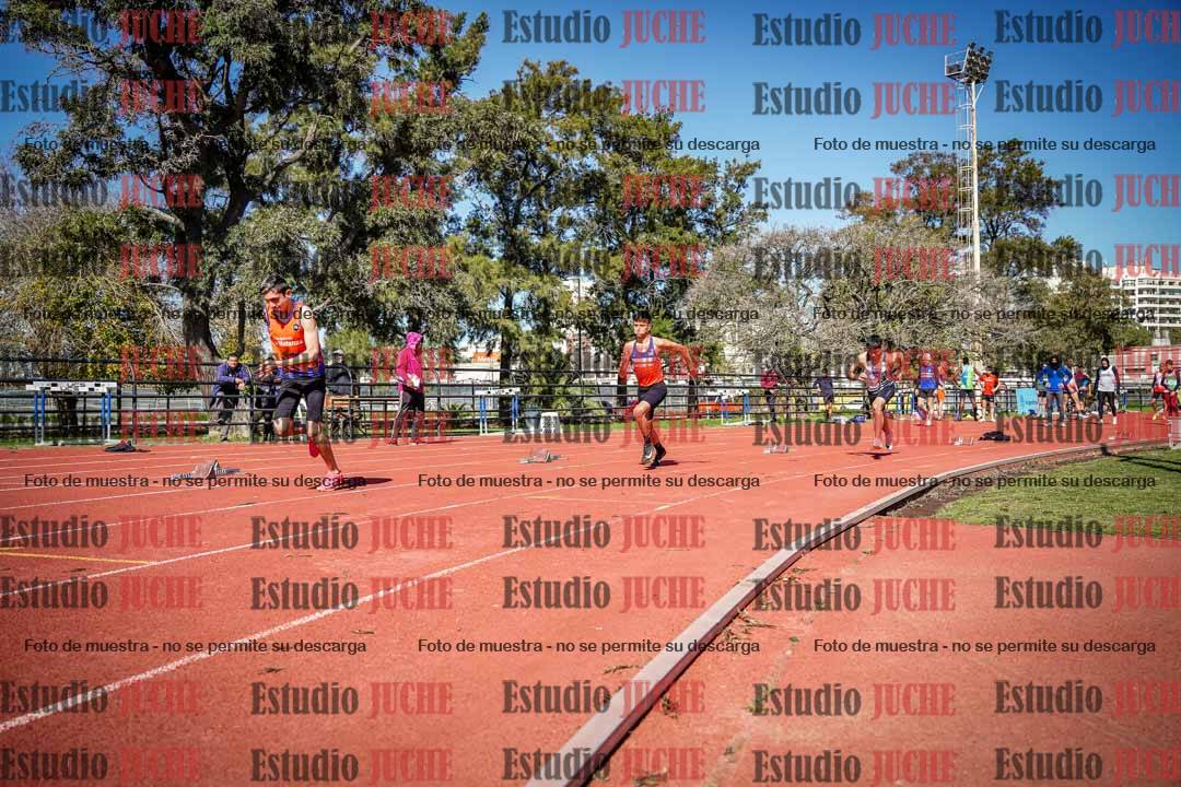 Fotos de los 200 m llanos de varones