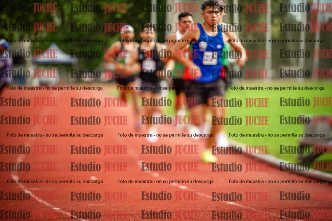 Fotos de los 3000 m con obstáculos de varones