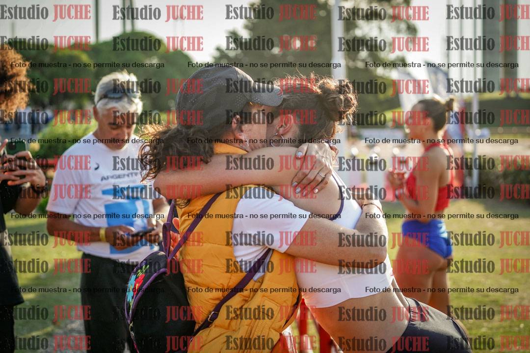 Fotos de algunos extras y podios del día 1