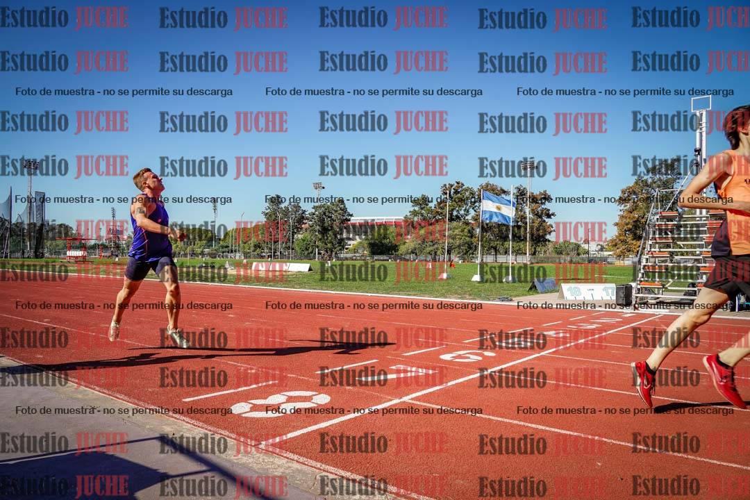 Fotos de los 400 m llanos de varones