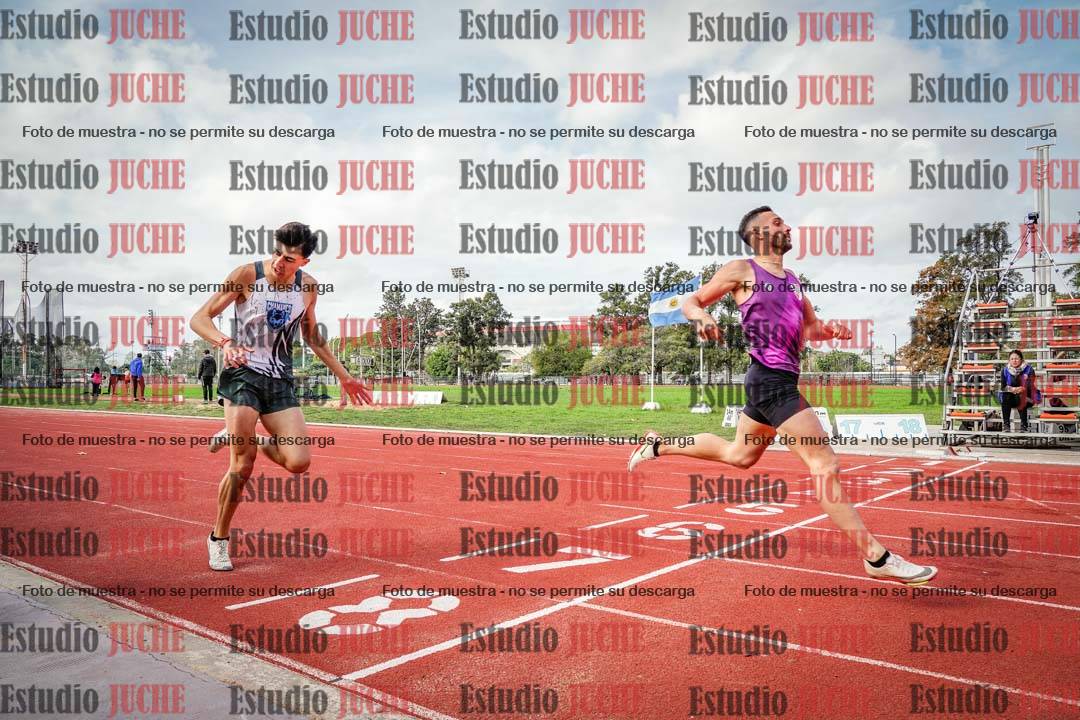 Fotos de los 400 m llanos de varones
