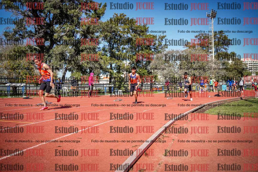 Fotos de los 200 m llanos de varones