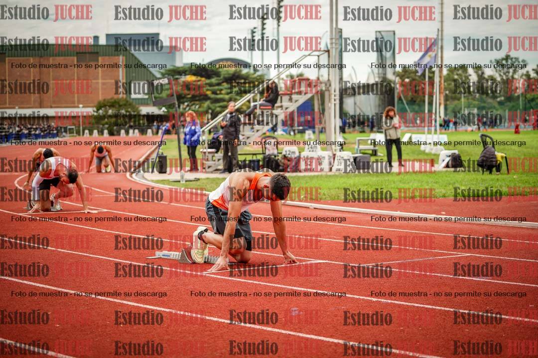 Fotos de los 400 m llanos de varones