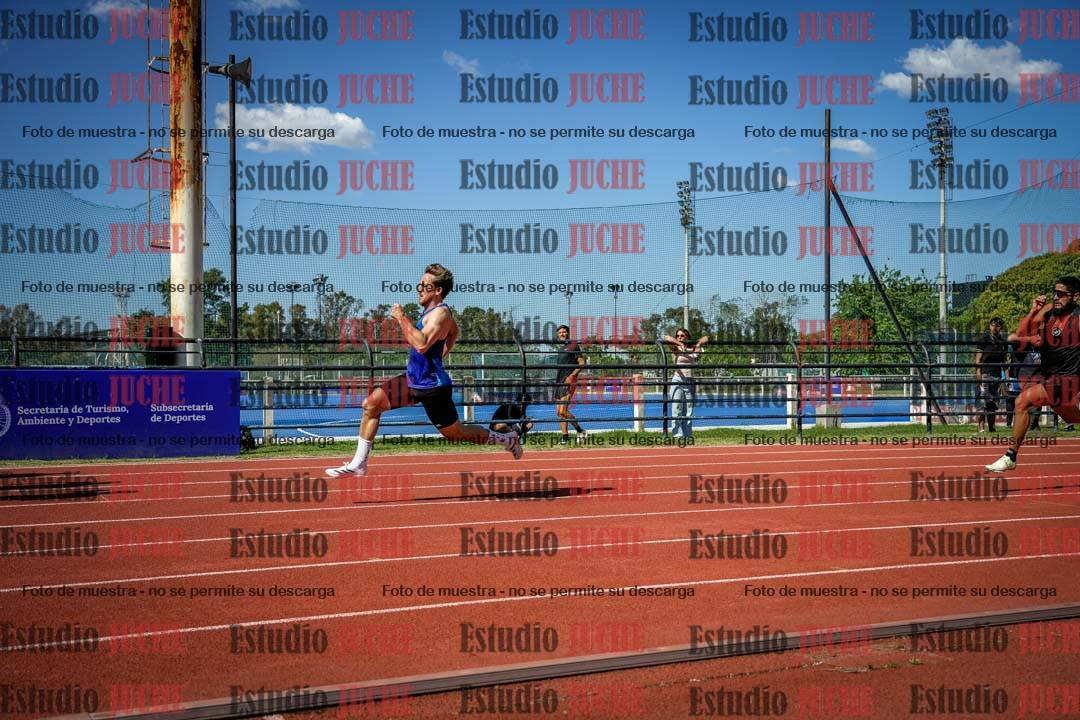 Fotos de los 200 m llanos de varones