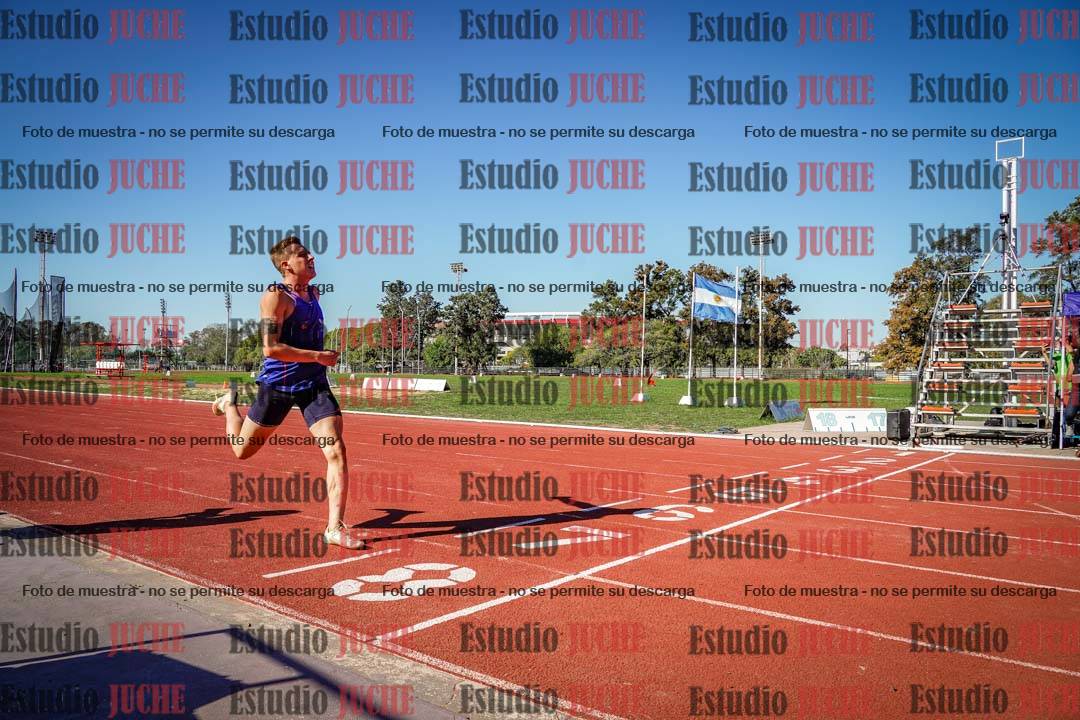 Fotos de los 400 m llanos de varones
