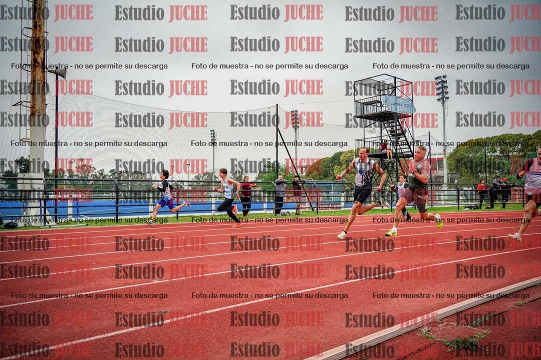 Fotos de los 200 m llanos de varones