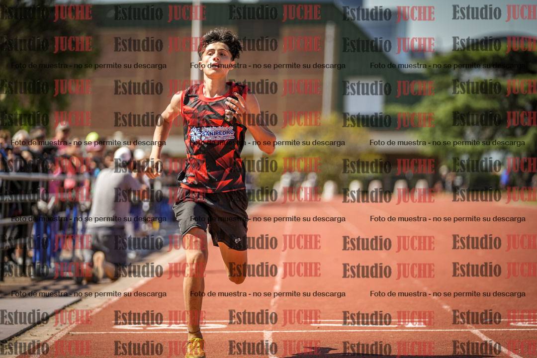 Fotos de los 400 m llanos de varones