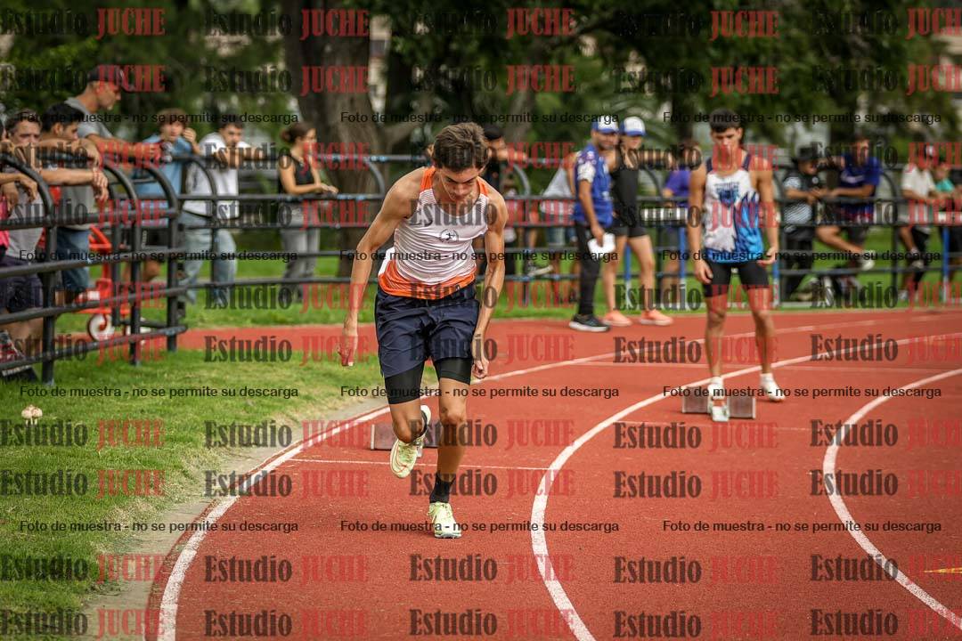 Fotos de los 200 m llanos de varones