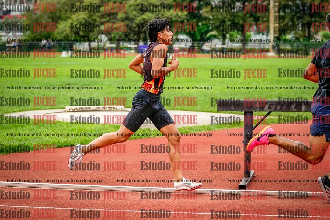 Fotos de los 1500 m llanos de varones - decatlón 10
