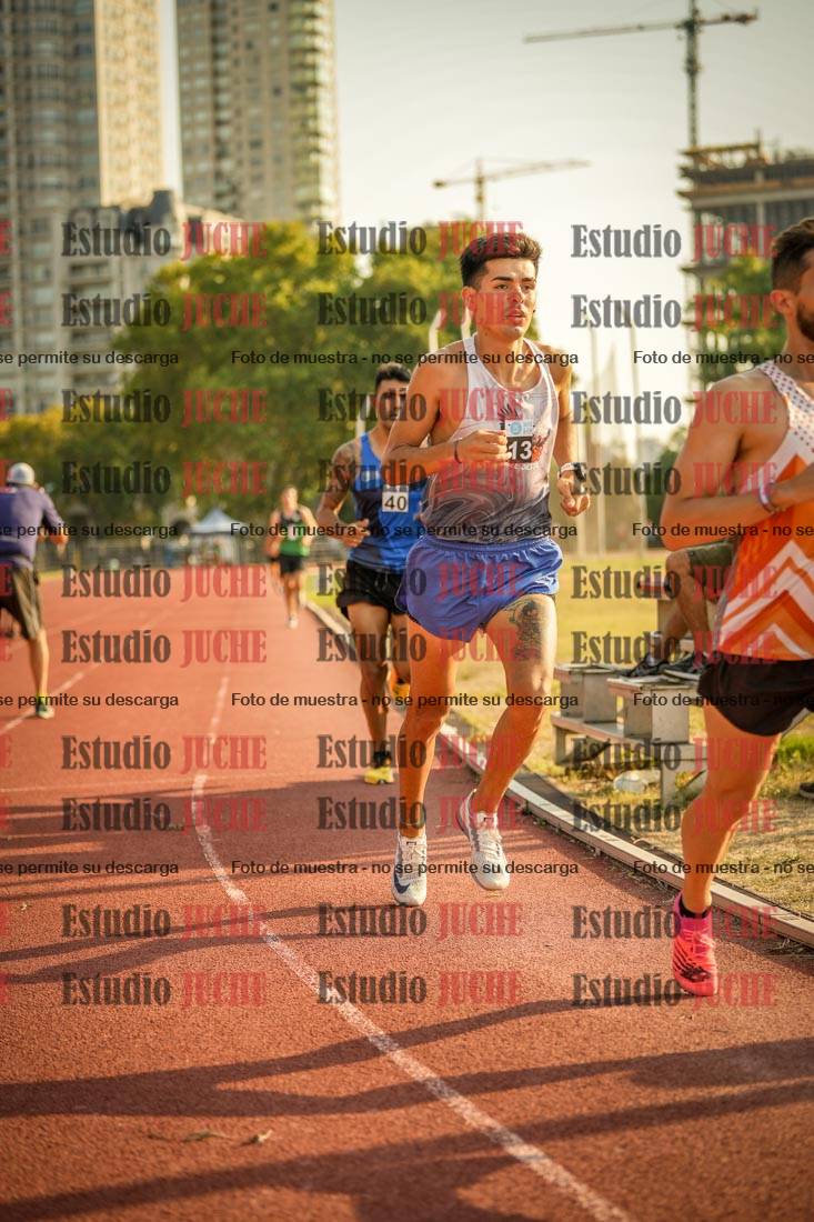 Fotos de los 5000 m llanos de mujeres y varones