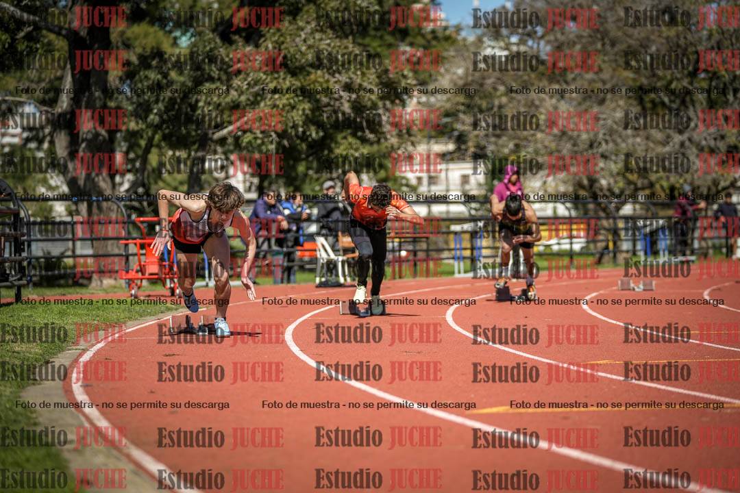 Fotos de los 200 m llanos de varones