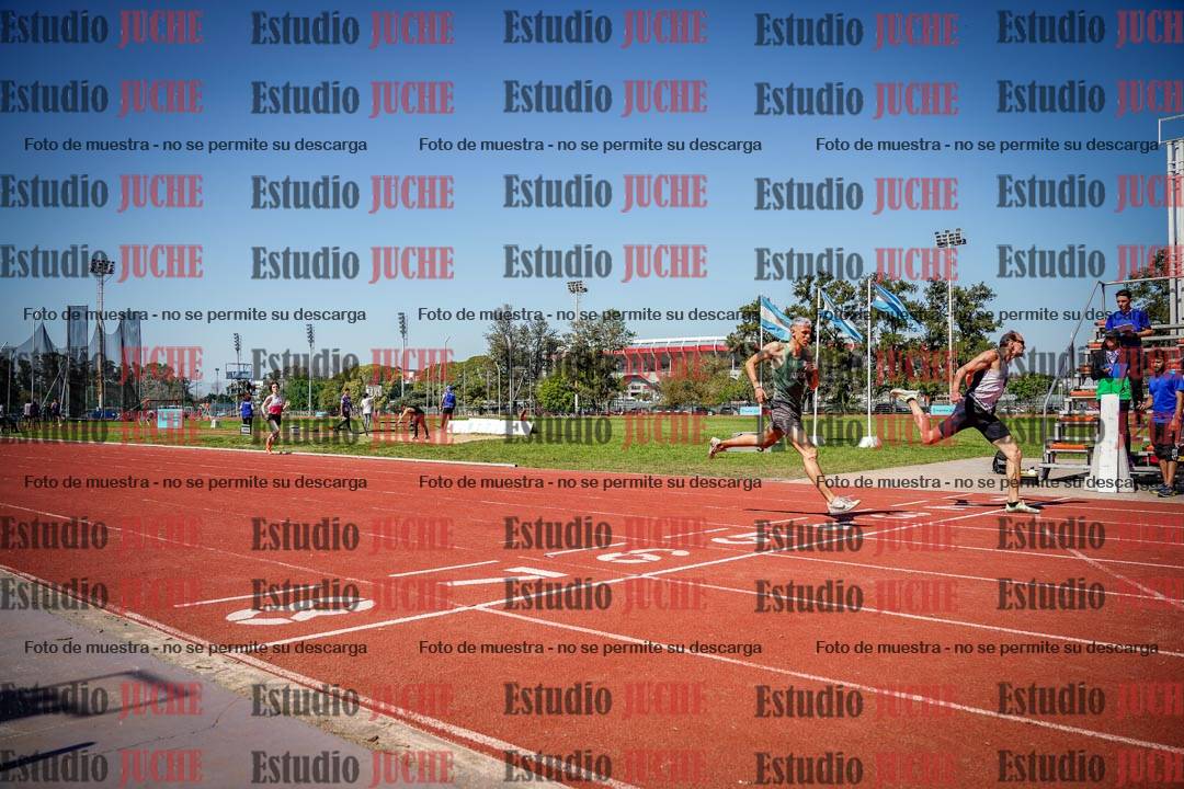 Fotos de los 400 m llanos de varones