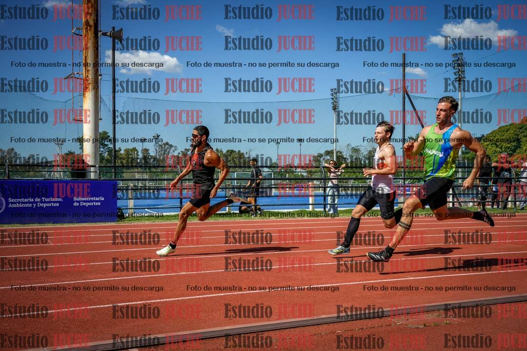 Fotos de los 200 m llanos de varones