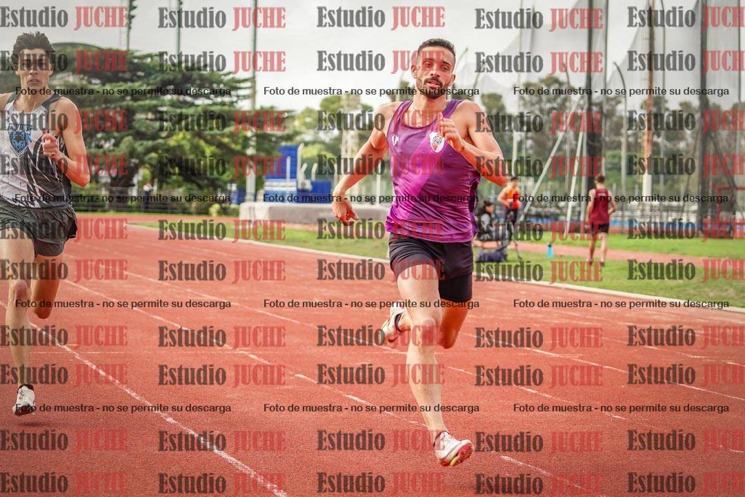Fotos de los 400 m llanos de varones