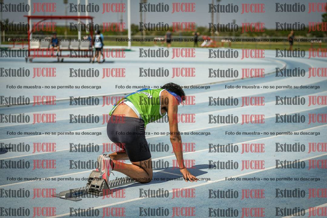 Fotos de los 400 m llanos de varones