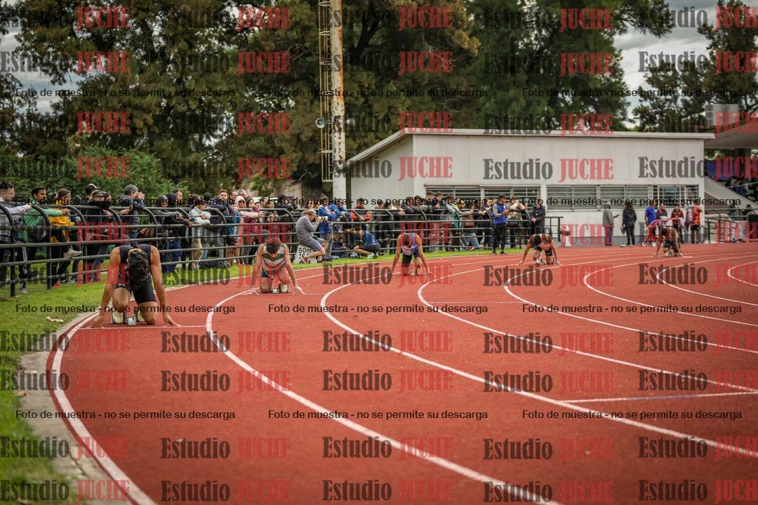 Fotos de los 400 m llanos de varones