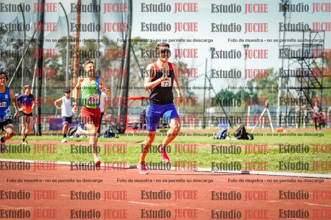 Fotos de los 800 m llanos de varones