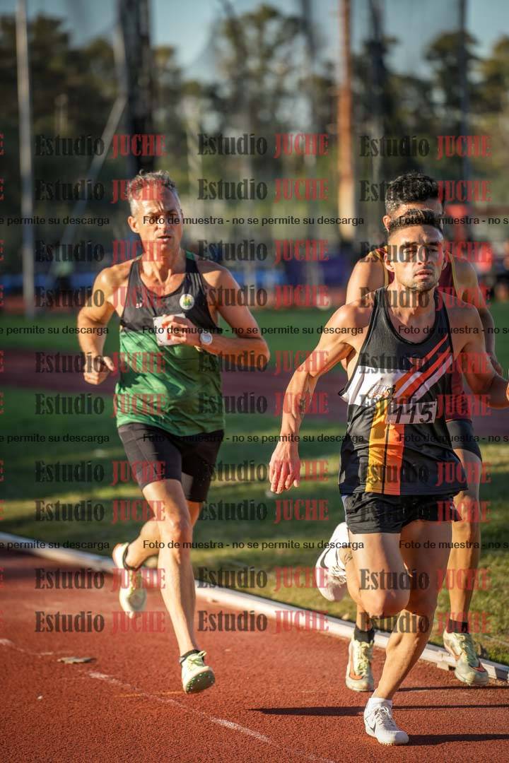 Fotos de los 3000 m llanos de varones