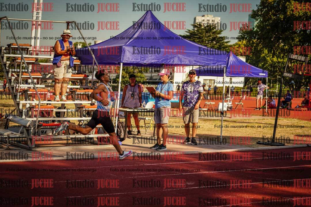 Fotos de los 800 m llanos de varones