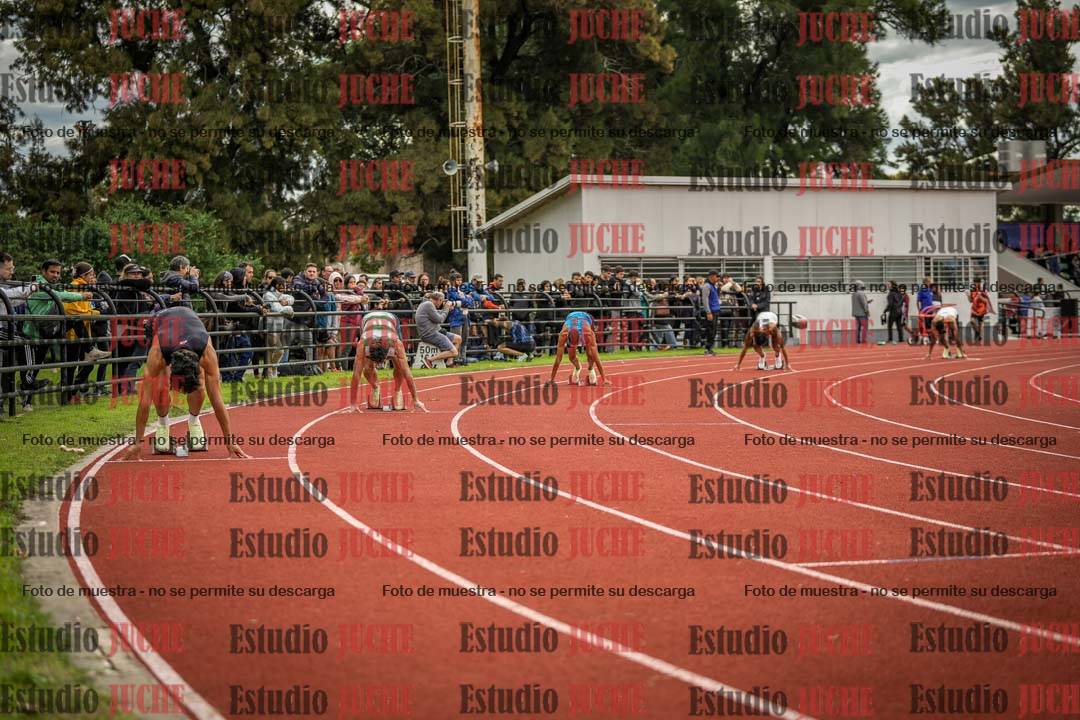 Fotos de los 400 m llanos de varones