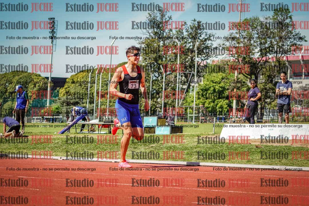 Fotos de los 800 m llanos de varones